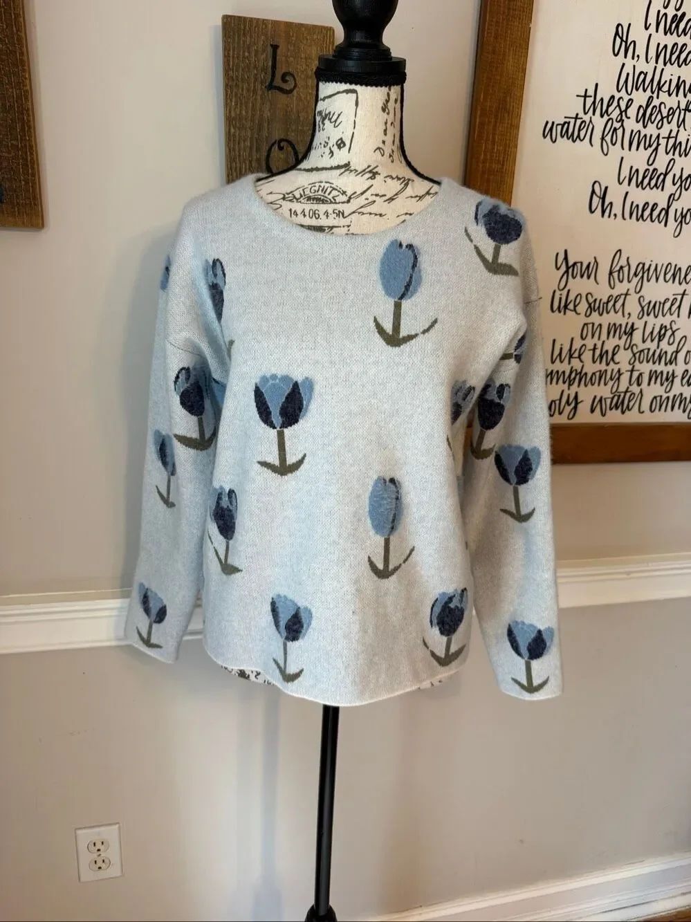 Cynthia Rowley Women's Tulip Print Fuzzy Knit Pullover Sweater Light Blue Small